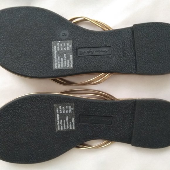 WMNS / Womens  AE American Eagle Flip Flop Slides Size 9  Color: Satin Bronze - Picture 6 of 6